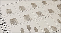 拇印の押し方とは 齋藤鑑識証明研究所